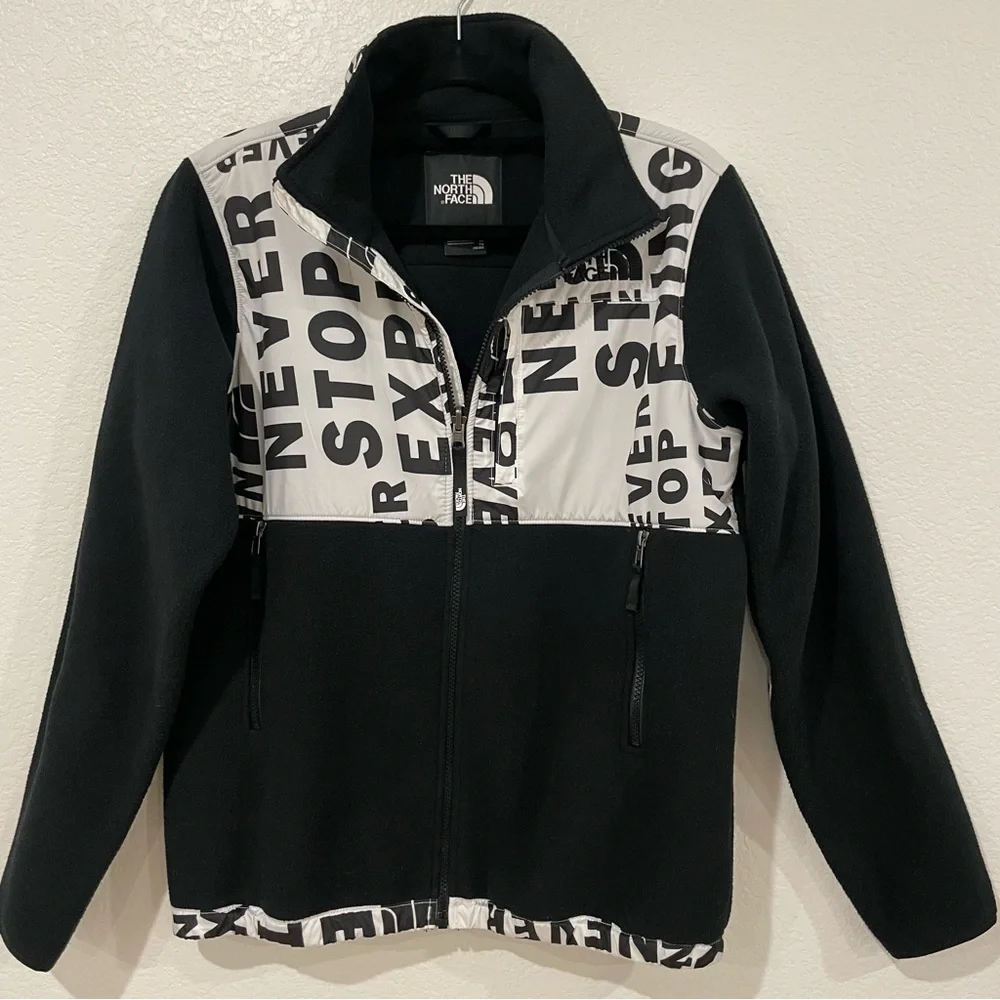 The North Face ‘95 Retro Youth Denali Print Jacket Size: XL (18/20)